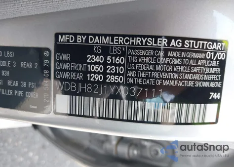 2000 Mercedes-Benz E 320 4M z USA, uszkodzony, nr VIN WDBJH82J1YX037111